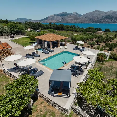 Remenata Apartment *