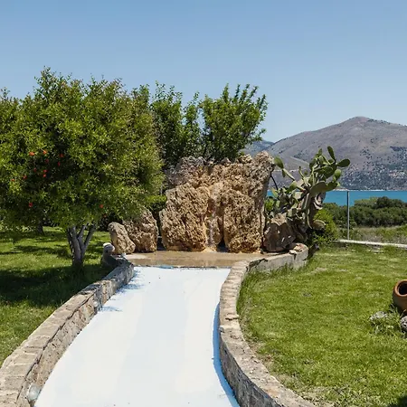 Remenata Apartment *